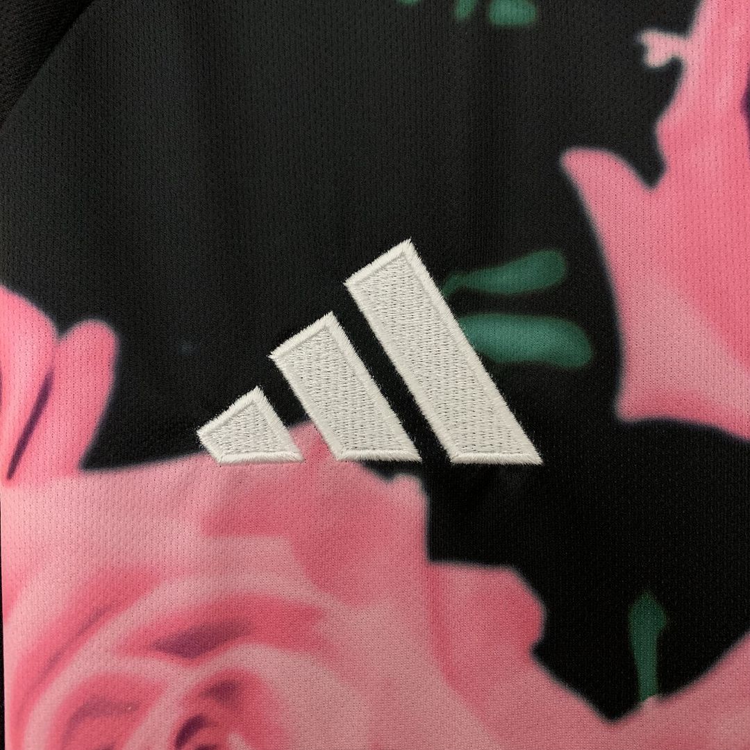 Maillot Real Madrid Édition Spéciale Serpent Rose 25/26