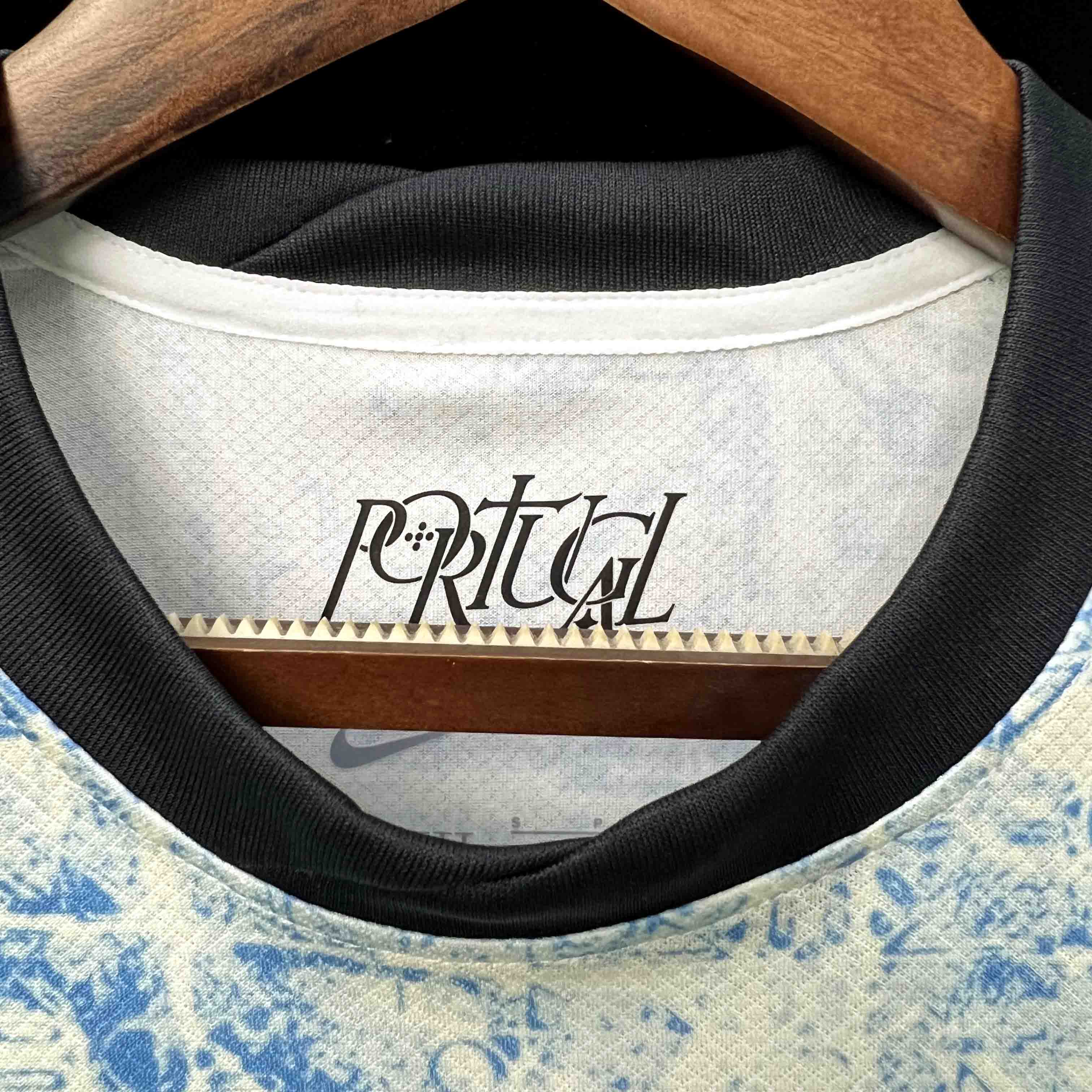 '-Maillot Portugal Extérieur 2024 2025