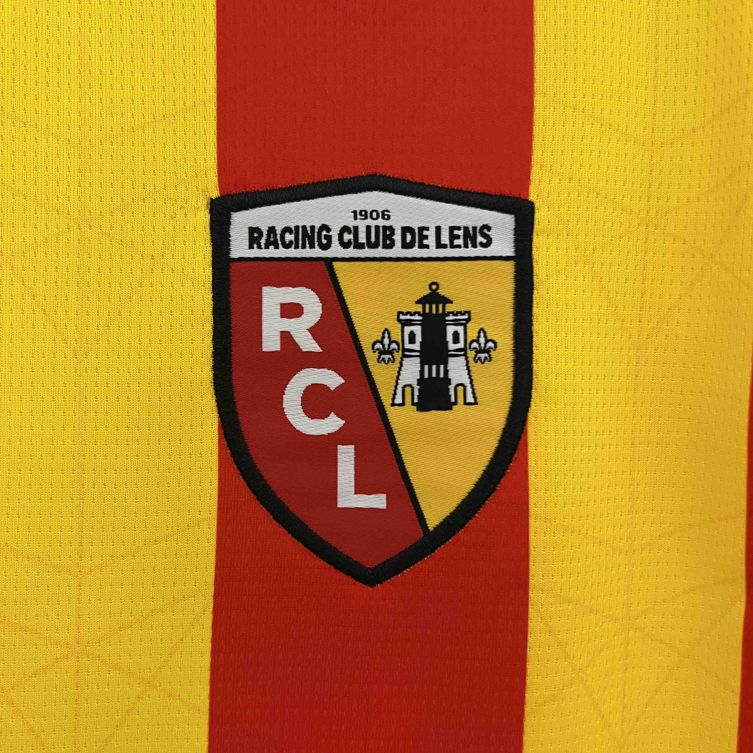 Lens maillot domicile 2024/25