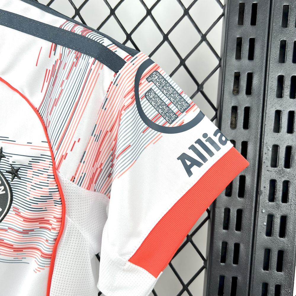 Kit Enfant Bayern Munich 25/26